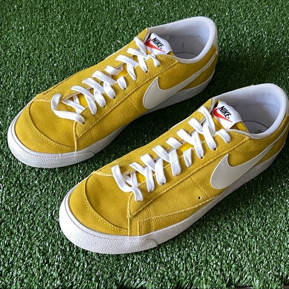 Nike Blazer Low '77 Vintage Suede Speed Yellow White DA7254-700 sz 12 Men's - Picture 2 of 12